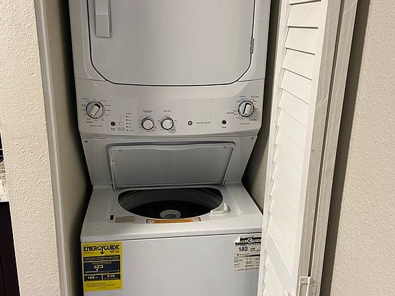 3rd image of 705-707-709 Mormon St #707B