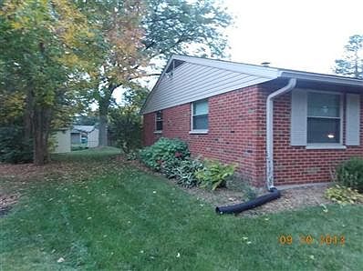 3rd image of 6806 Packingham Dr