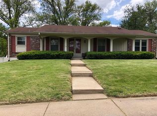 11870 Featherwood Dr, Saint Louis, MO 63146