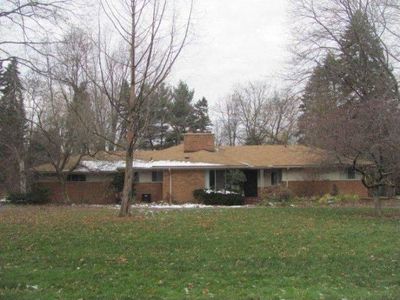 2620 Kentmoor Rd, Bloomfield Hills, MI, 48304