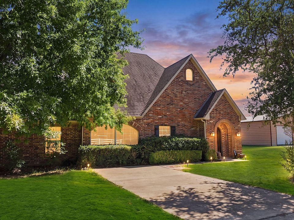 1st image of 2474 McConnell Rd