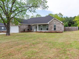 144 Kendal Ln, Leesburg, GA 31763