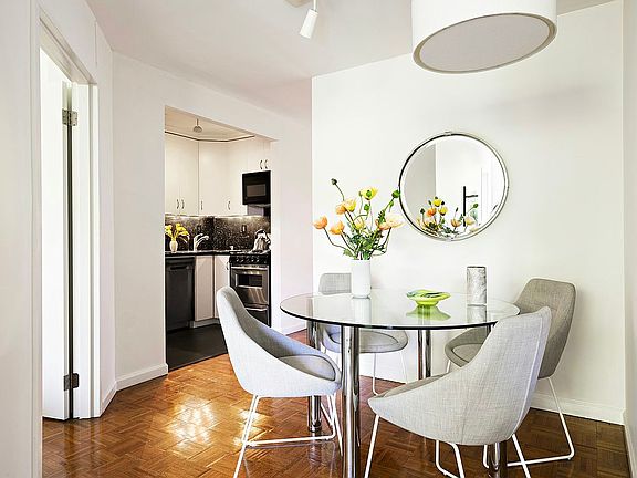 3rd image of 712 Sackett St APT 3F