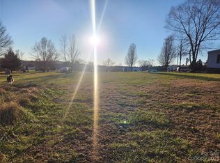 1466 Spring Meadow Dr, Woodleaf, NC 27054