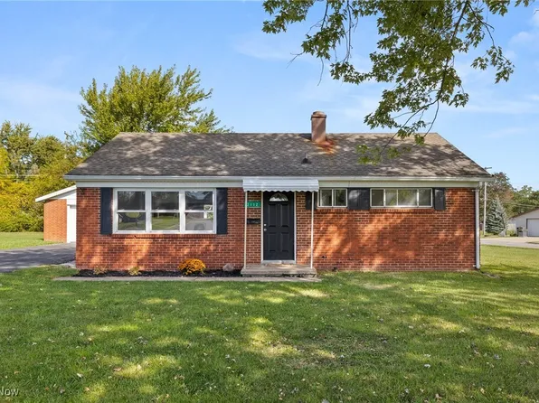 2112 Rosewood Dr, Mansfield, OH 44906