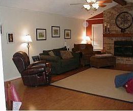4th image of 3217 Lake Forest Dr
