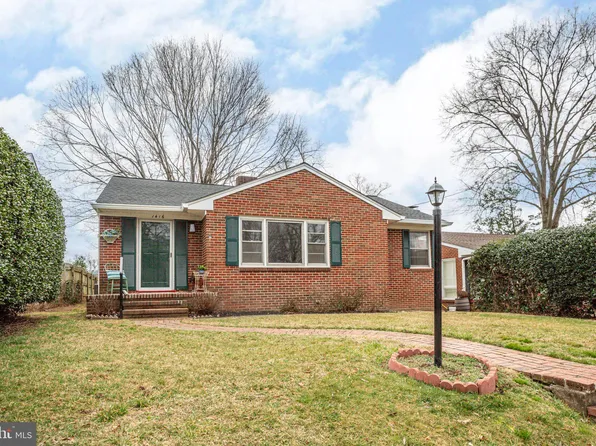 1416 Brent St, Fredericksburg, VA 22401