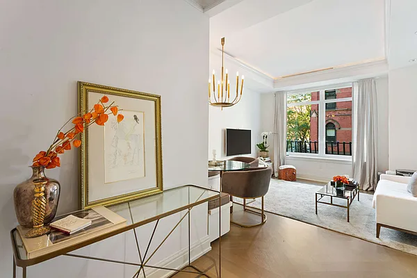 Sold by Compass | media 4