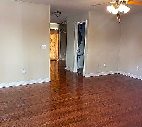 3rd image of 617 Hazel St APT 101