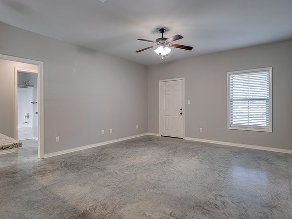 5th image of 122 Loblolly Dr