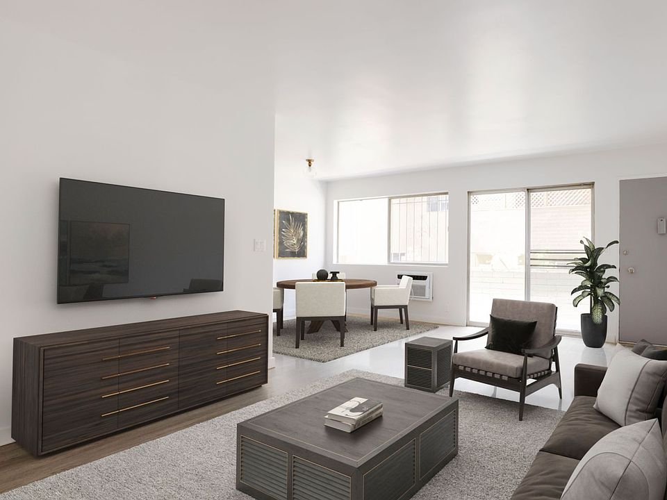 1st image of 725 N Hayworth Ave #2A