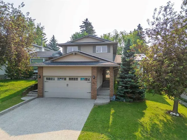 40 W Silver Ridge Ct NW, Calgary, AB T3B 4V5