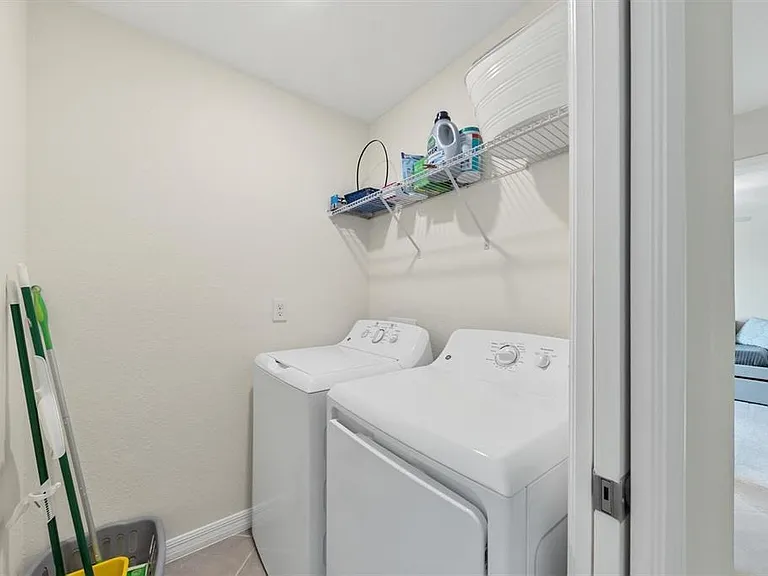 5634 Palmer Cir #201 — Photo 14