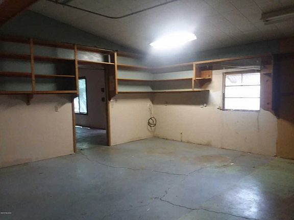 4th image of 1250 W Garnette St