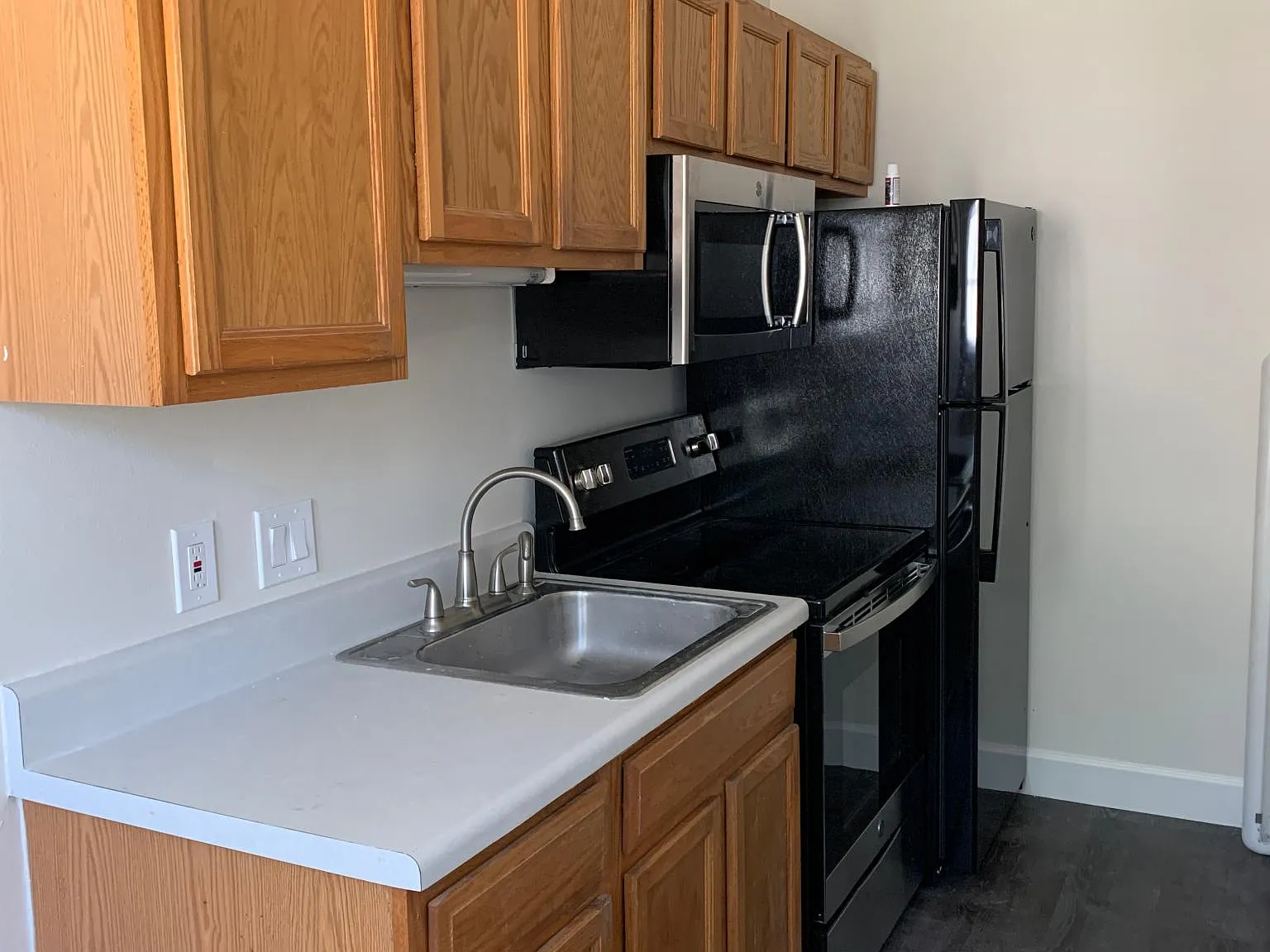 1 bed, 500 sqft, $900 — Photo 2