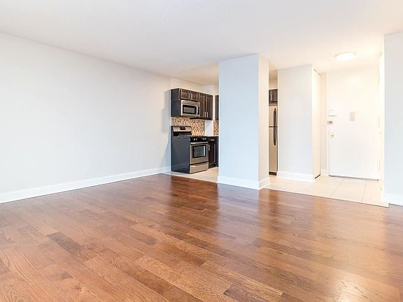 4th image of 3333 Broadway APT D10d