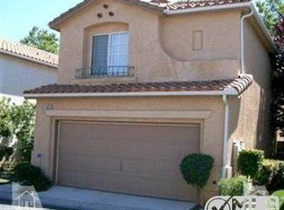 586 Hooper Ave, Simi Valley, CA 93065