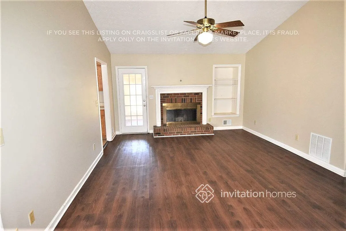 Building Photo - 2501 Whitebluff Way