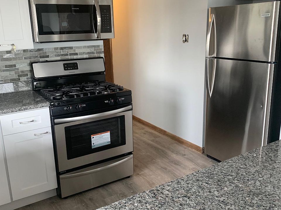 1st image of 5335 S Narragansett Ave #2