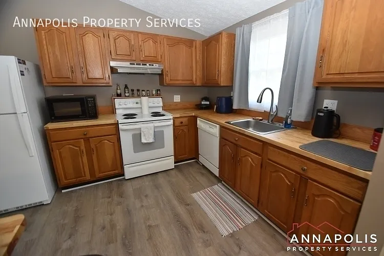 1663 Canonade Ct — Photo 4