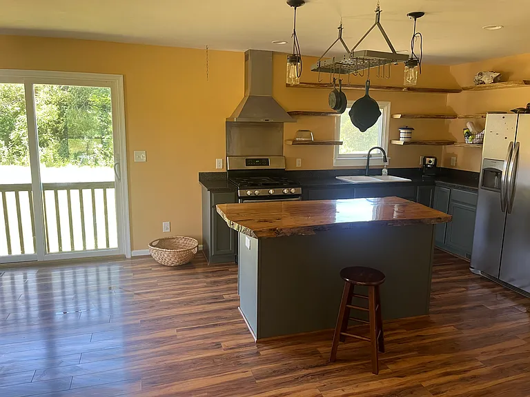8810 Irish Rd — Photo 18