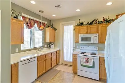 3241 E Fourteen Fairway Dr — Photo 7
