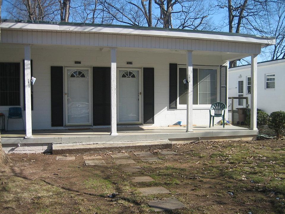 Very Cute Front Porch