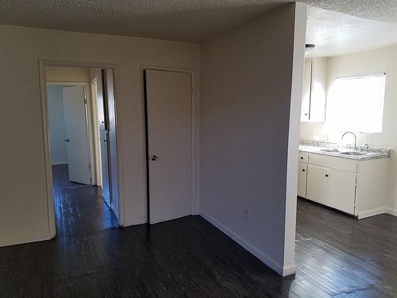 4th image of 1239 W 14th St APT 16