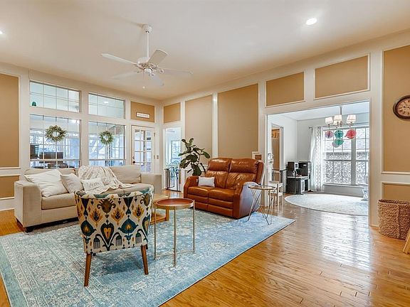 4th image of 2336 Claremont Ct