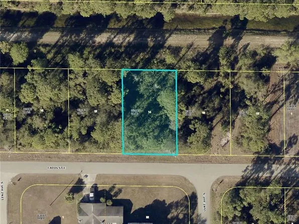 837 Cadis ST E, LEHIGH ACRES, FL 33974