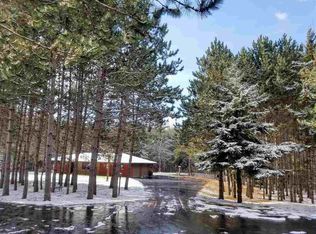 N3473 Bean City Rd, New London, WI 54961