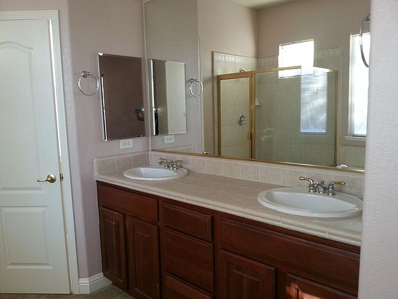 5th image of 1093 Galston Dr