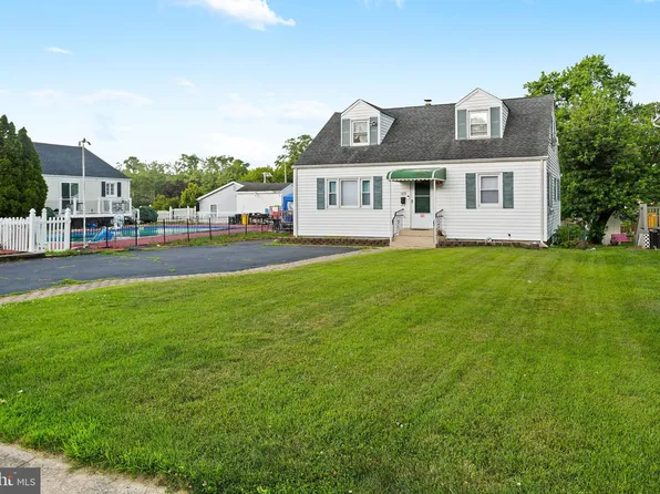169 Phillips Ave, Hamilton, NJ 08610