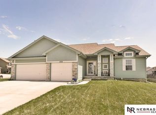 13502 S 47th St, Bellevue, NE 68133