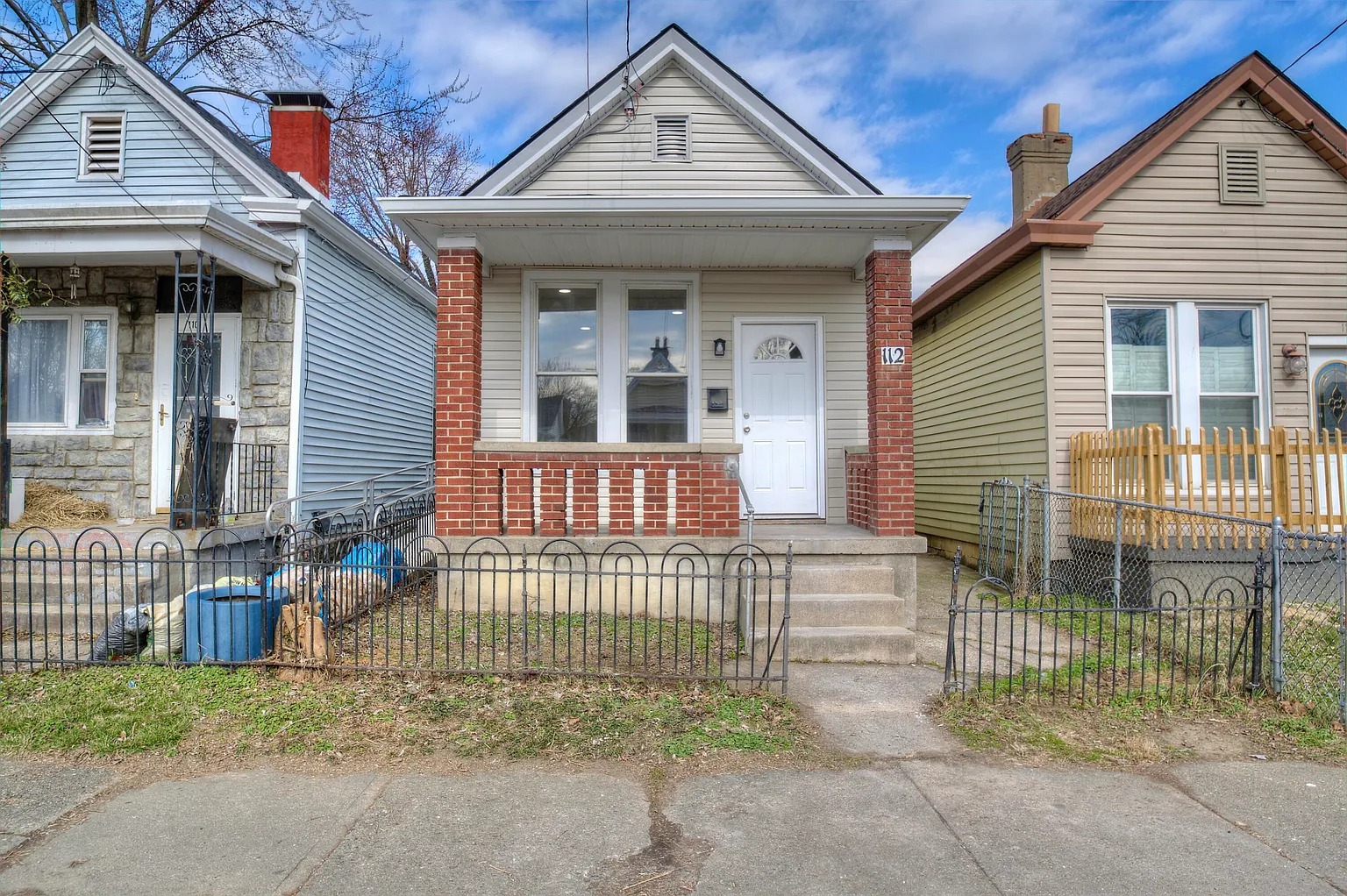 112 E 20th St photo 1