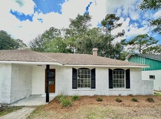 335 Ridgewood Dr, Mandeville, LA 70471