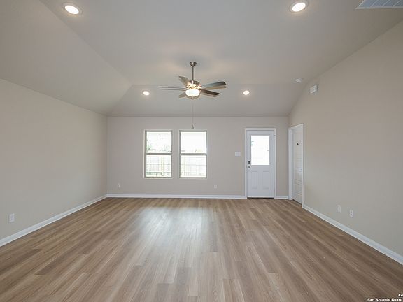 3rd image of 5934 Cienna Cove