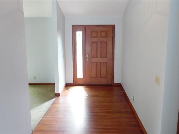 2nd image of 221 Alden Ave