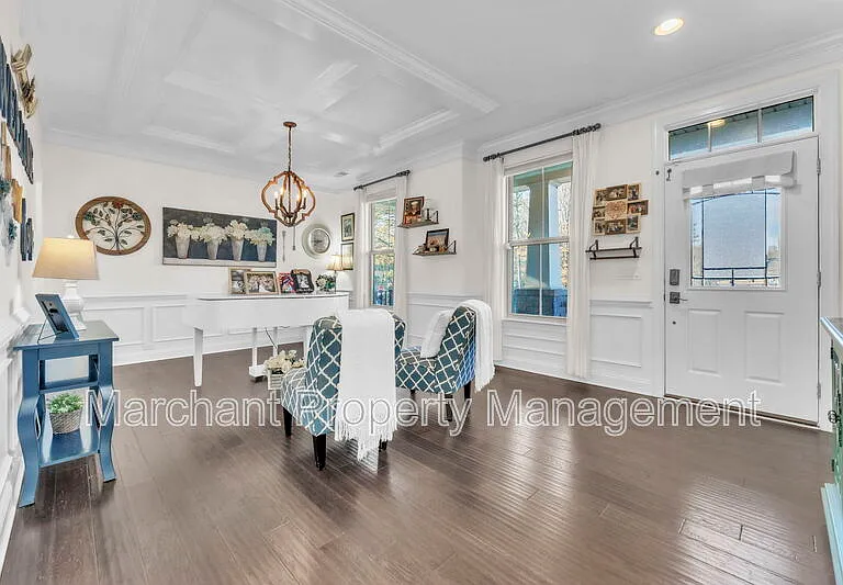 4 Woodland Chase Ct — Photo 9