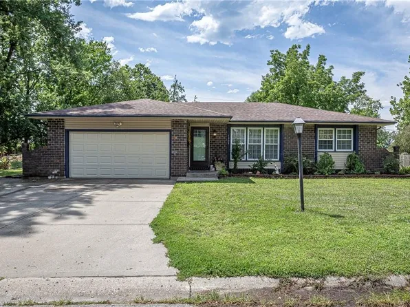 1009 Miss Belle St, Excelsior Springs, MO 64024