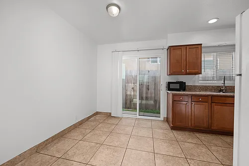 1012 Fern Ave #C Photo 1