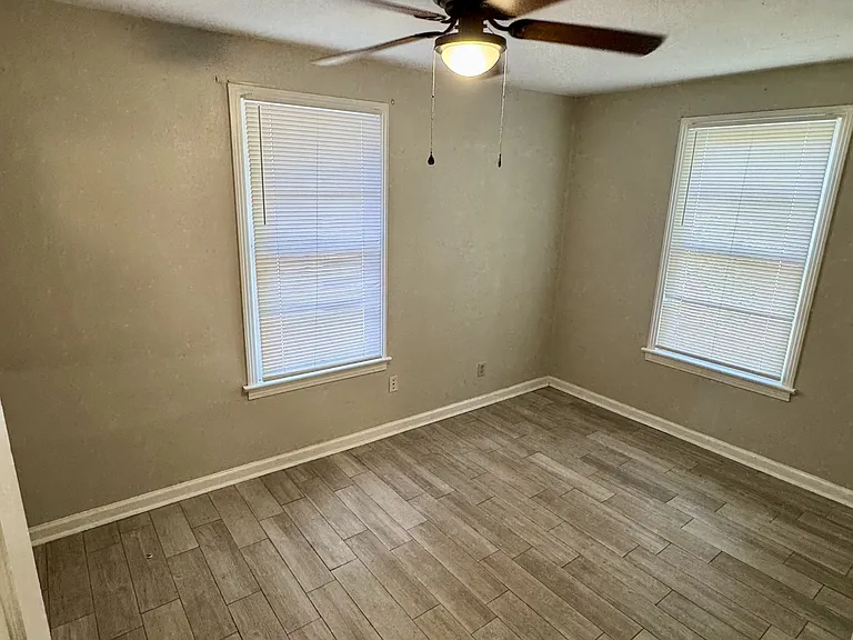 1618 Elberta Dr — Photo 12