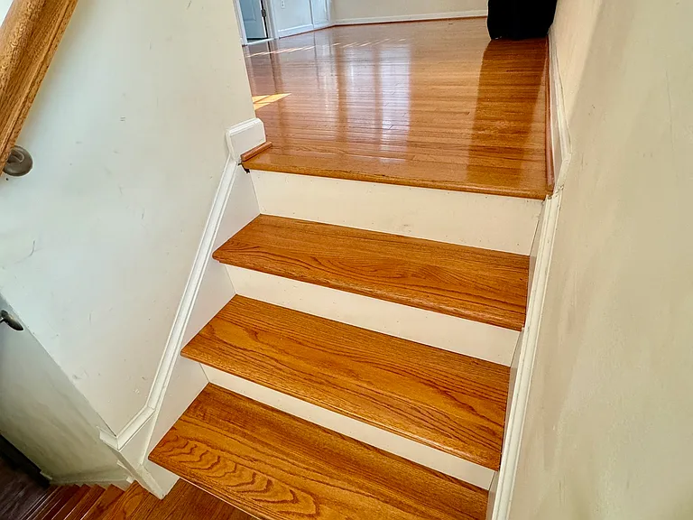 1385 Blairstone Dr — Photo 10