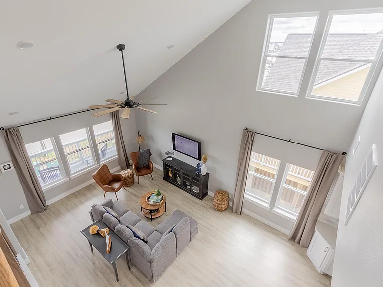 809 Todville Rd — Photo 17