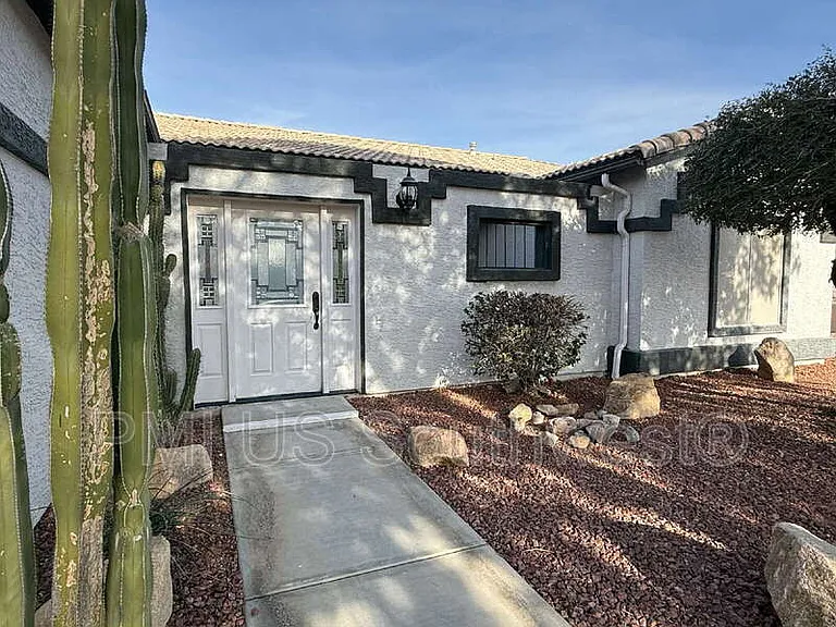 2917 Desert Vista Dr — Photo 4