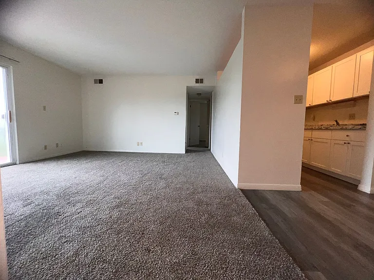 3117 University Dr #H — Photo 4