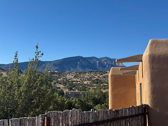 3rd image of 41 Calle Cienega Ct