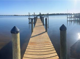 9680 Riverview Dr, Micco, FL 32976