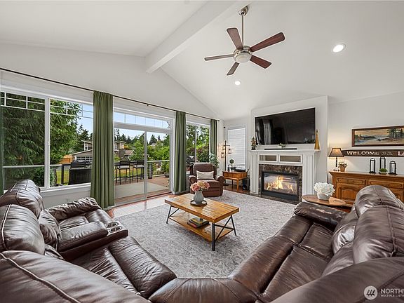 5th image of 5129 W Tapps Drive E