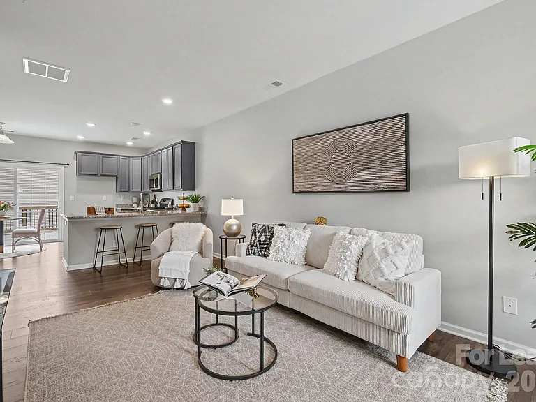 6411 Revolutionary Trl — Photo 3